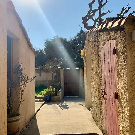 Le Maguelone- With Access Air Conditioning And Exterior !