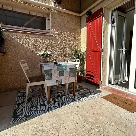 Le Maguelone- With Access Air Conditioning And Exterior !